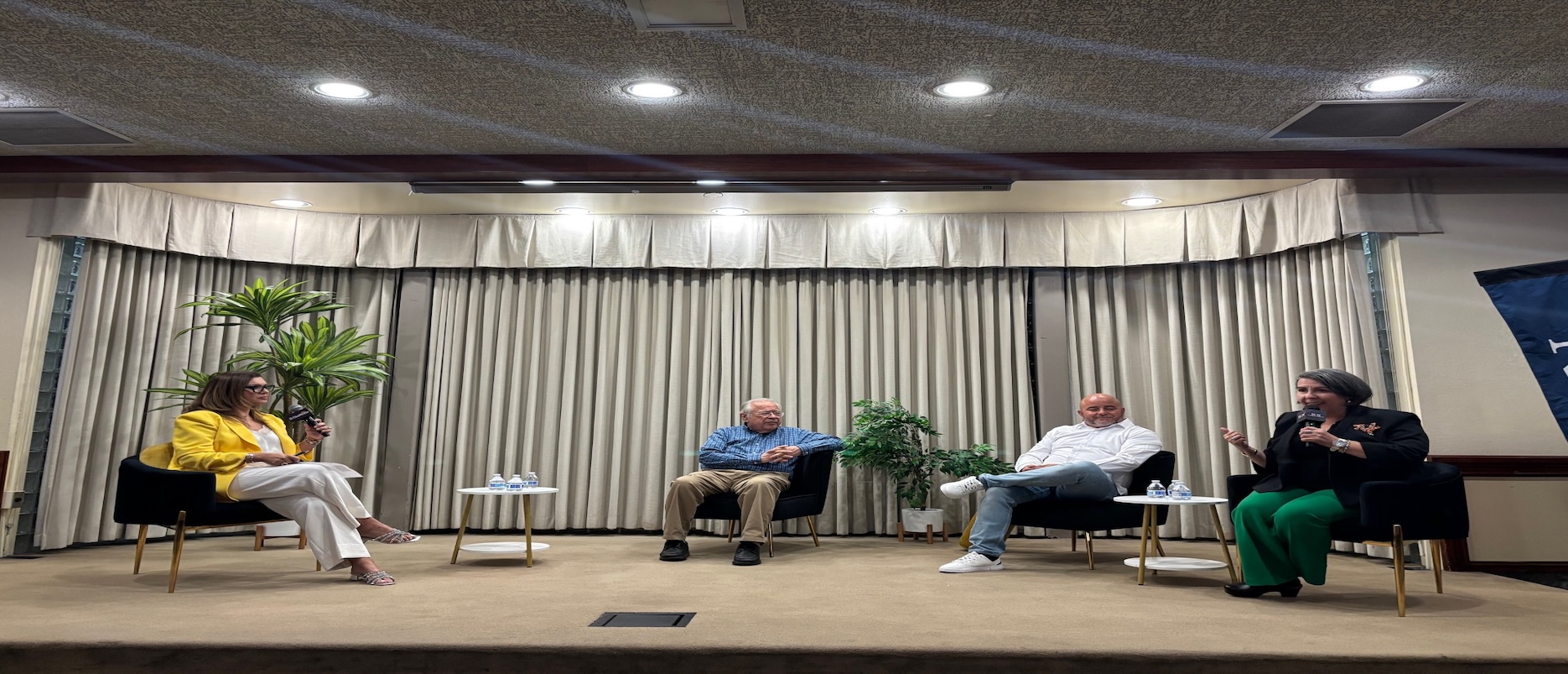 Panelist at the Su Socio de Negocios Expo