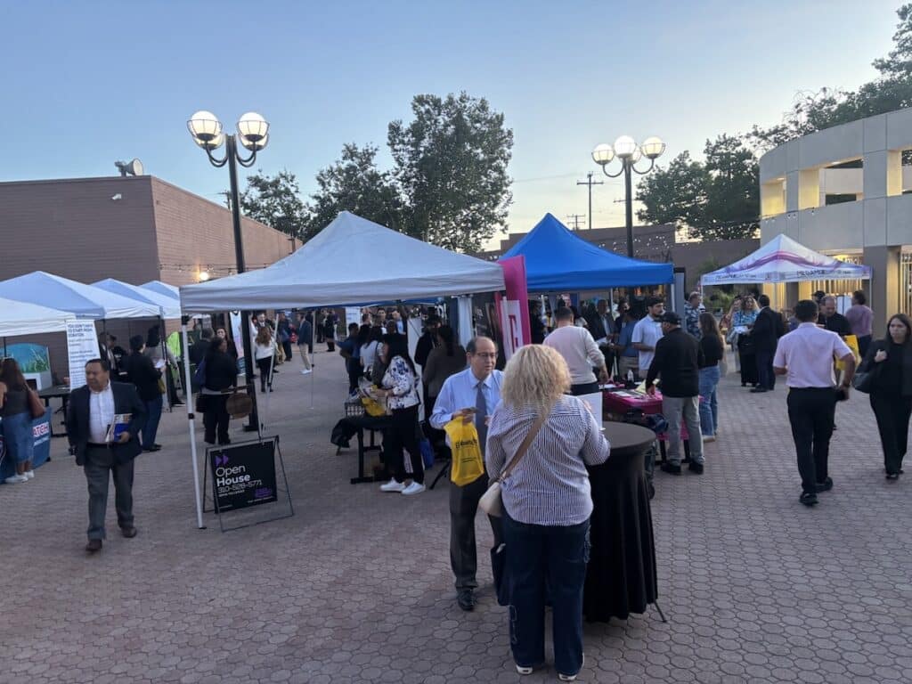 Business expo for Spanish-speaking Latino business owners in Norwalk, Los Angeles County, with vendor booths, networking and community resources.